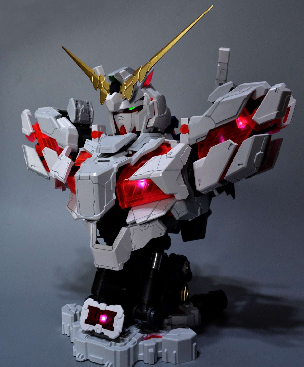Billion Spark Unicorn Gundam Bust