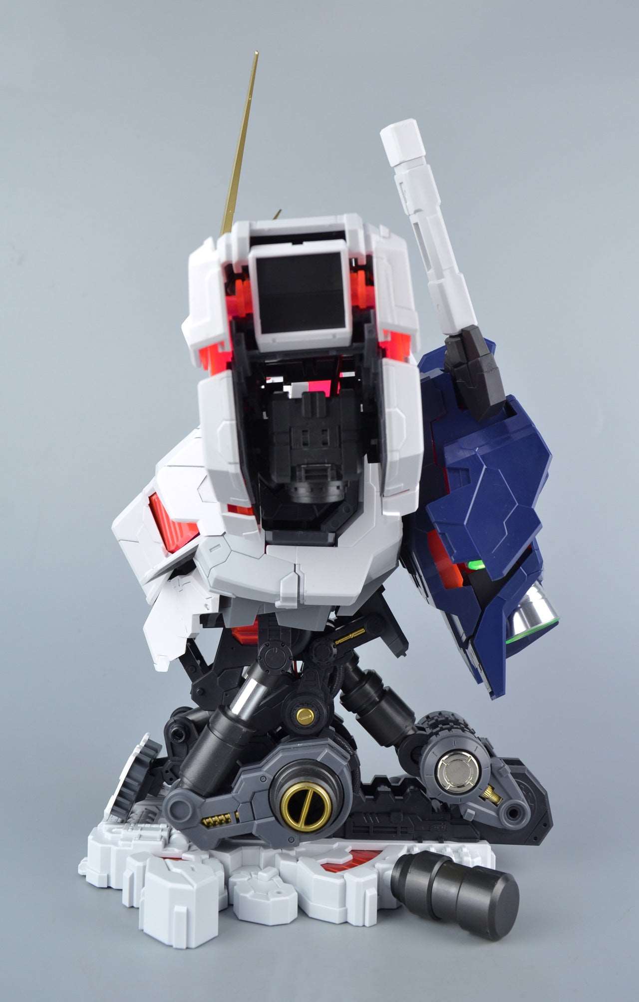 Billion Spark Unicorn Gundam Bust